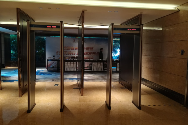 《天天共行》全球發(fā)布會(huì)使用SD-600型金屬探測(cè)門(mén)強(qiáng)化安檢[圖]