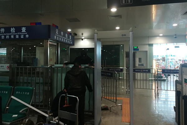 金屬探測安檢門市場價格是多少錢一臺？-3.jpg